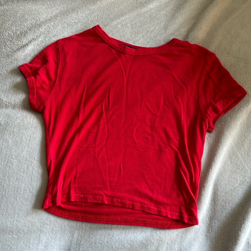 Red PrettyLittleThing Crop Top